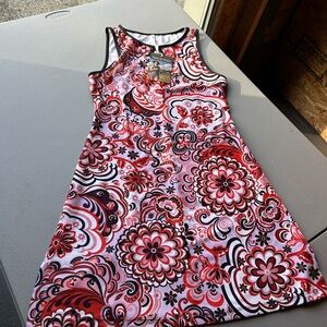 Floral Patterned Sleeveless Dress in Red and Black
